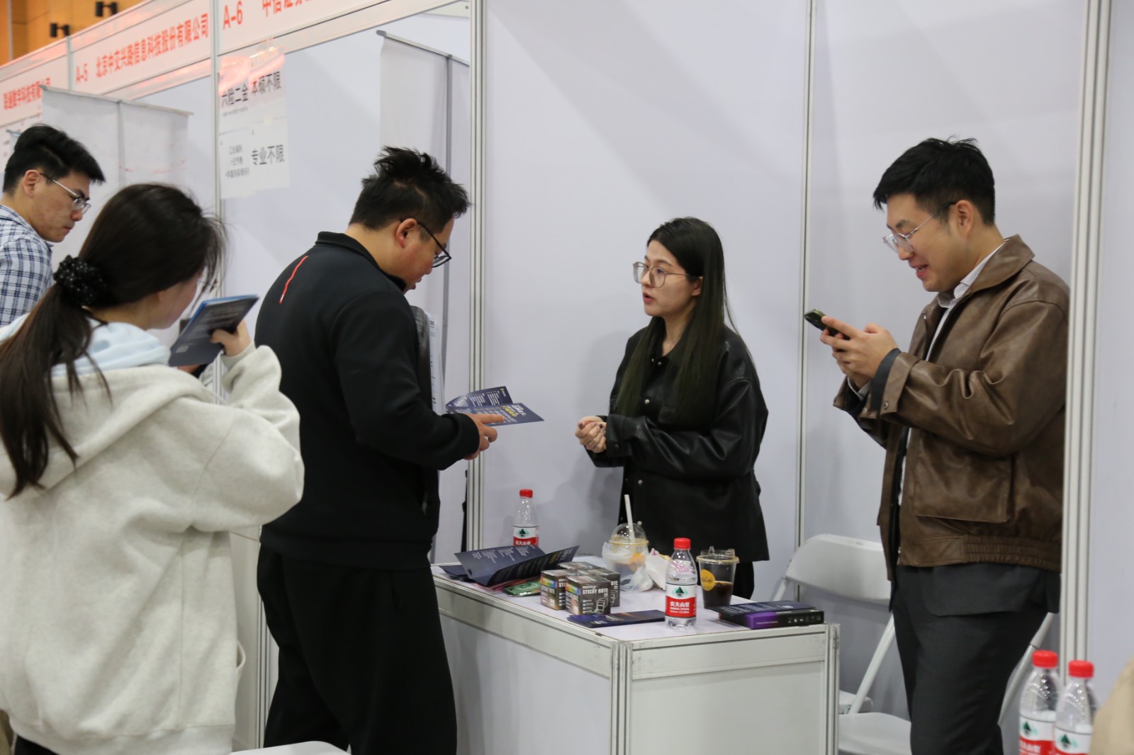 1775097648763592.jpg 1775097648763592.jpg